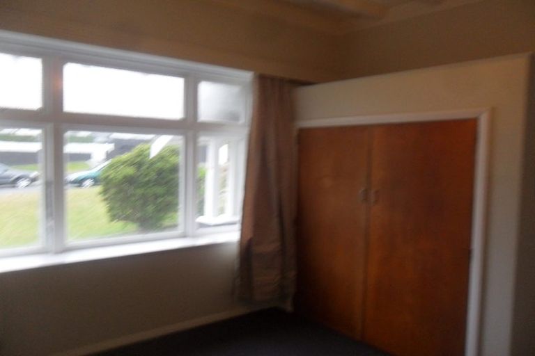 Photo of property in 3/25 Farm Road, Northland, Wellington, 6012