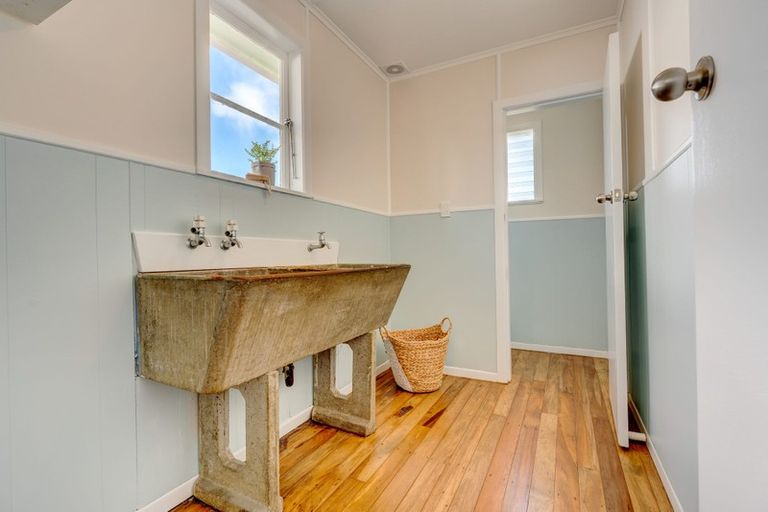 Photo of property in 27 Charles Street, Te Kamo, Whangarei, 0112