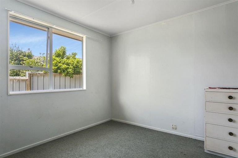 Photo of property in 60 Matuku Street, Two Mile Bay, Taupo, 3330