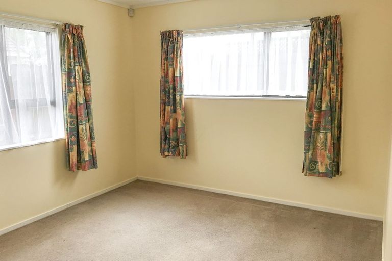 Photo of property in 46 Guadeloupe Crescent, Grenada Village, Wellington, 6037