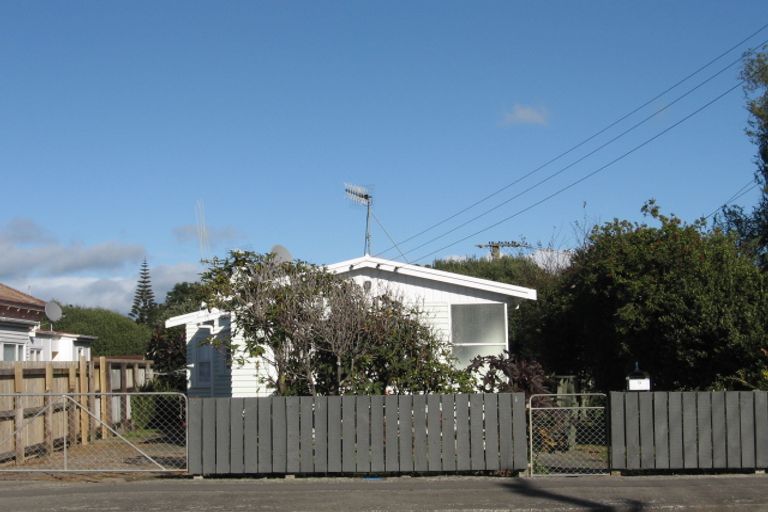 Photo of property in 9 Waerenga Road, Otaki, 5512