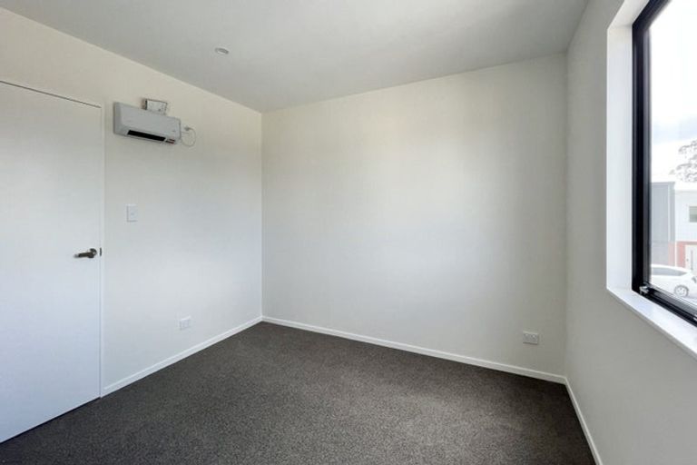 Photo of property in 11/474 West Coast Road, Glen Eden, Auckland, 0602