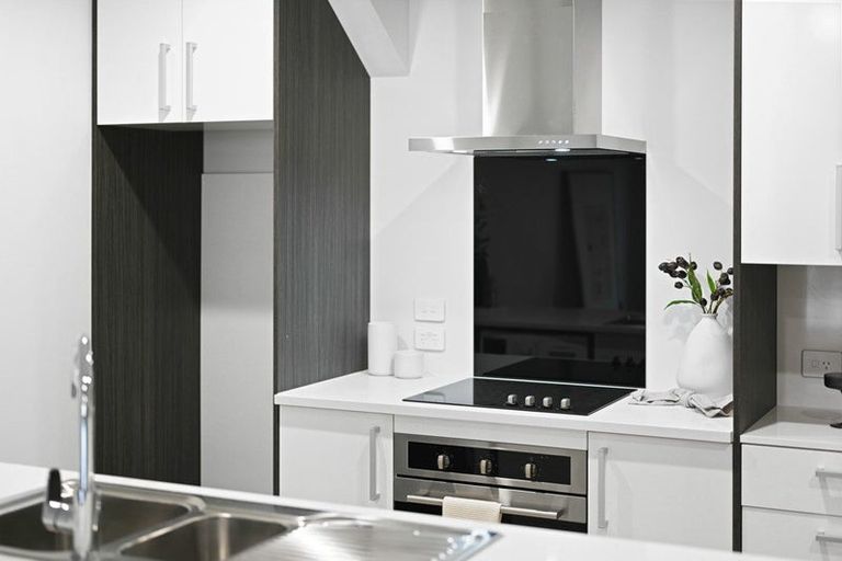 Photo of property in 122/126 Commerce Street, Frankton, Hamilton, 3204