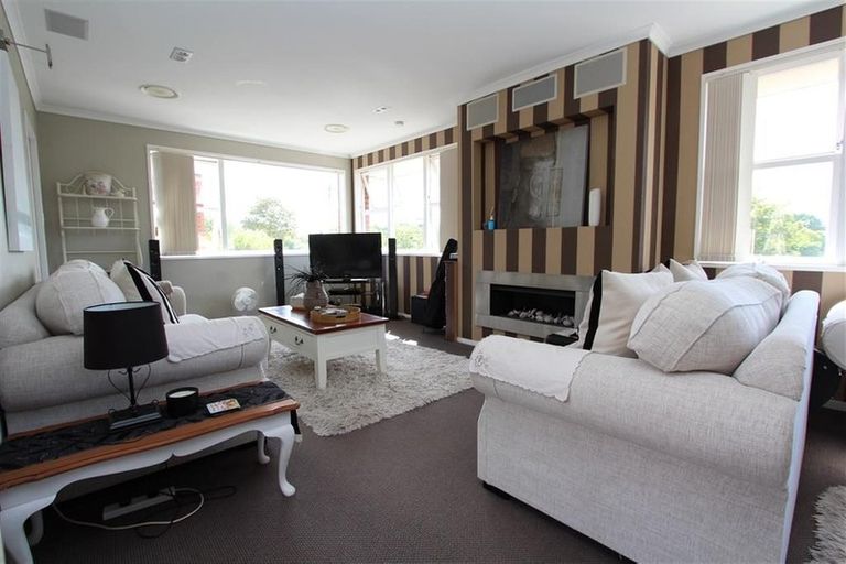 Photo of property in 35 Acacia Crescent, Glenview, Hamilton, 3206