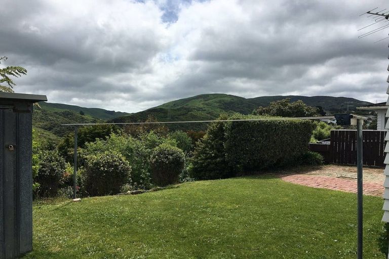 Photo of property in 127 Major Drive, Kelson, Lower Hutt, 5010