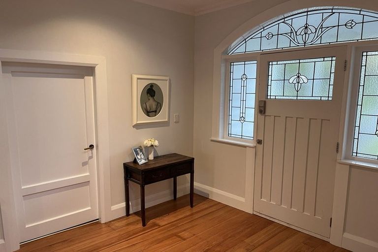 Photo of property in 64 Cashmere Avenue, Khandallah, Wellington, 6035