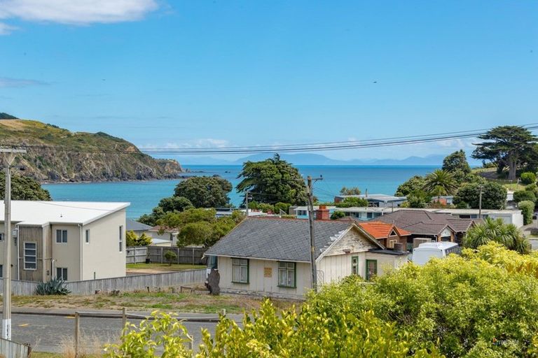 Photo of property in 12 Whanake Street, Titahi Bay, Porirua, 5022