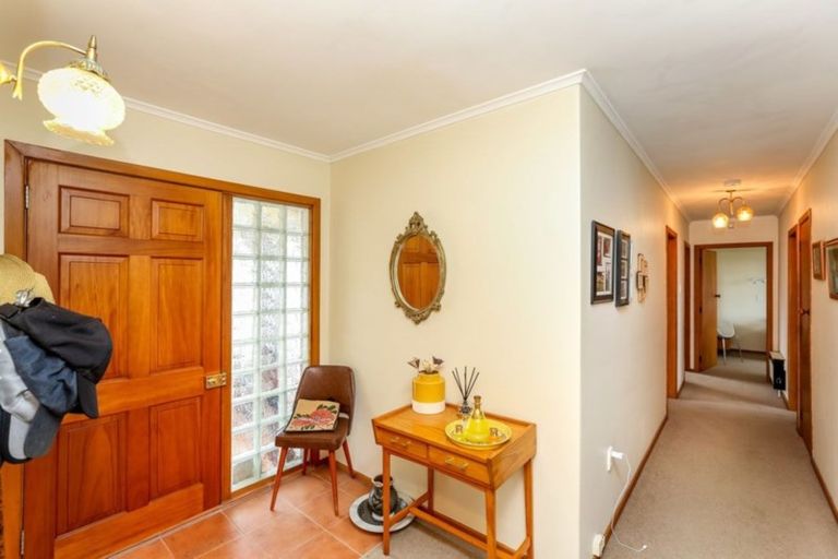 Photo of property in 2/5 Hine Street, New Plymouth, 4310