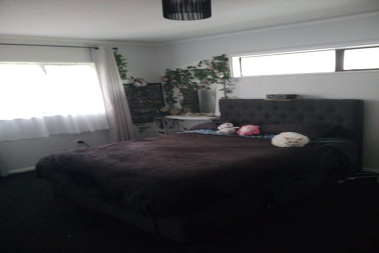 Photo of property in 140 Arawhata Road, Paraparaumu, 5032