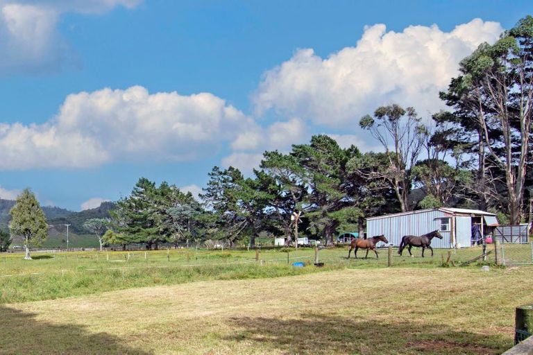 Photo of property in 21 Pakawau-bush Road, Pakawau, Collingwood, 7073