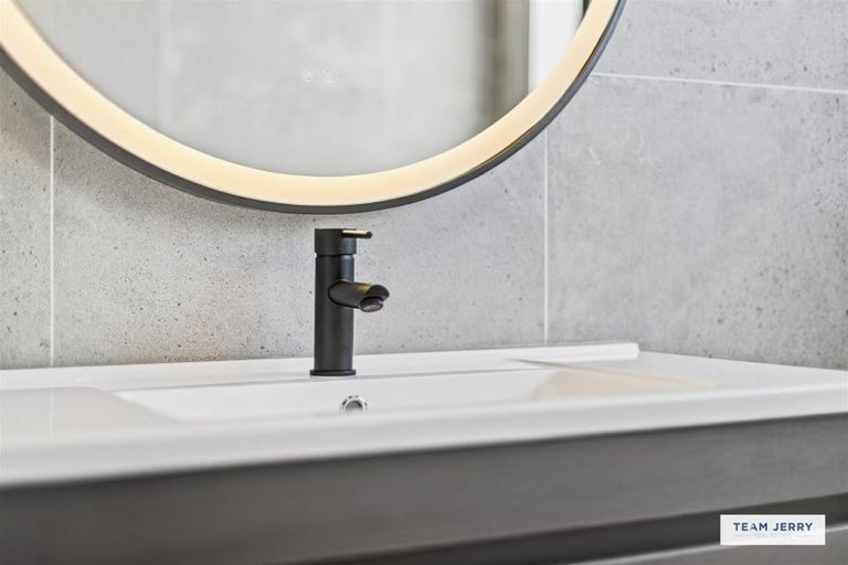 Photo of property in 13 Huringa Road, Karaka, Papakura, 2113