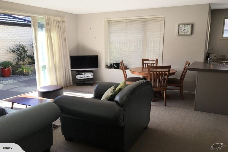 Photo of property in 2/70 Saint Martins Road, Saint Martins, Christchurch, 8022