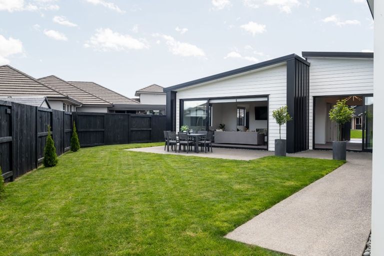 Photo of property in 27 Helen June Avenue, Flagstaff, Hamilton, 3210