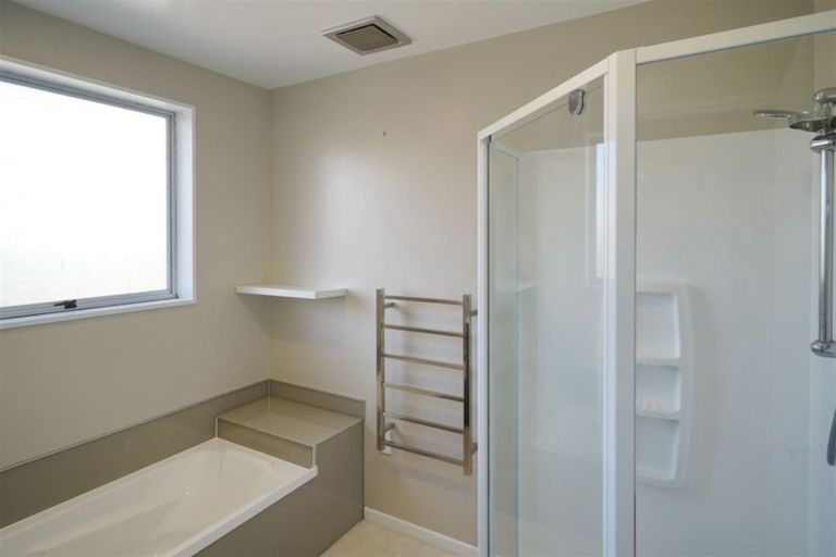 Photo of property in 15 Inwoods Road, Parklands, Christchurch, 8083