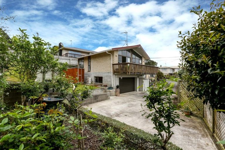 Photo of property in 5 Penrith Street, Westown, New Plymouth, 4310