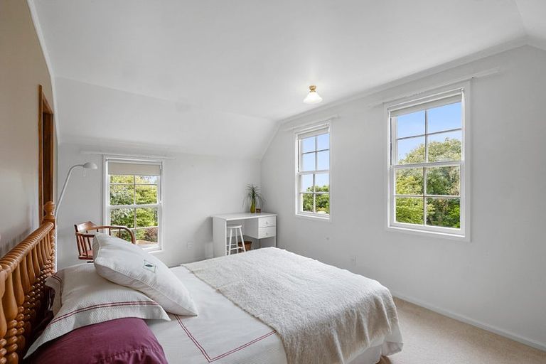 Photo of property in 447 Barrett Road, Omata, New Plymouth, 4374