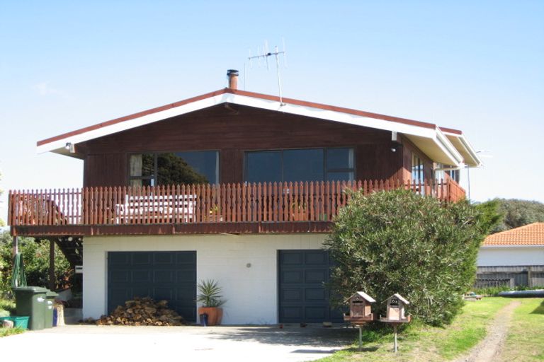 Photo of property in 5 Ohuirehe Road, Coastlands, Whakatane, 3120