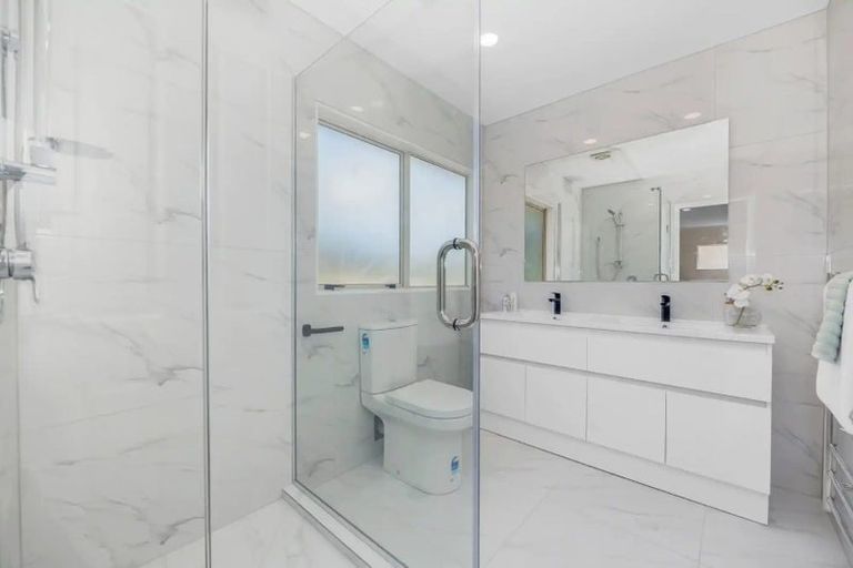 Photo of property in 28 Santa Ana Drive, Dannemora, Auckland, 2016