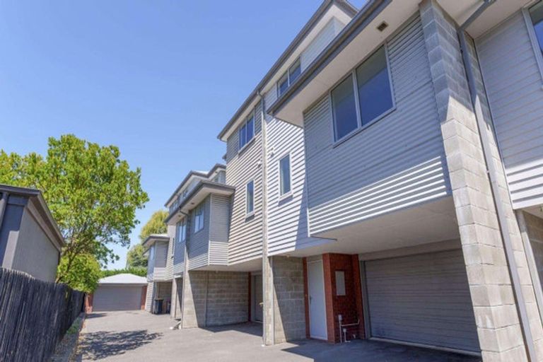 Photo of property in 172b Edgeware Road, Edgeware, Christchurch, 8013