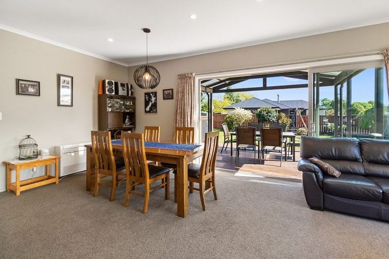 Photo of property in 135 Main Road, Pleasant Point, 7903