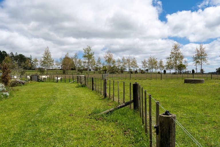 Photo of property in 33 Signal Road, Okaihau, 0475