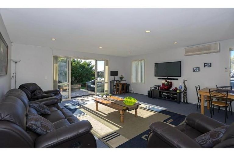 Photo of property in 7 Brightstone Crescent, Aranui, Christchurch, 8061