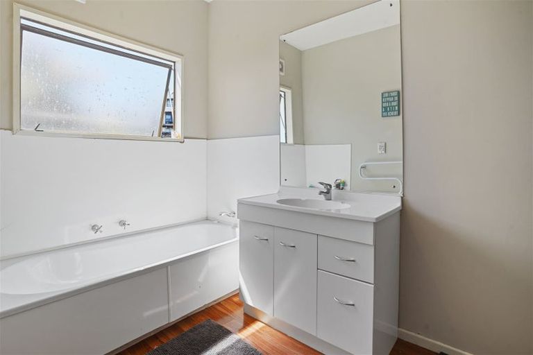 Photo of property in 167 Soleares Avenue, Mount Pleasant, Christchurch, 8081