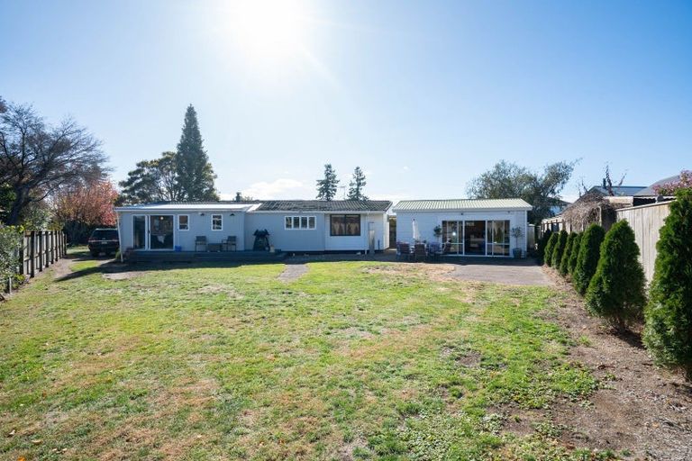 Photo of property in 4 Kathleen Place, Rainbow Point, Taupo, 3330