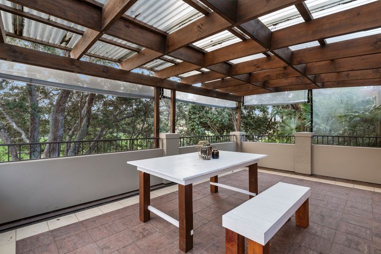 Photo of property in 29 Glencoe Road, Browns Bay, Auckland, 0630