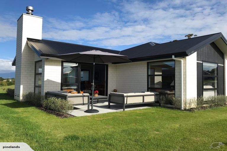 Photo of property in 11 Koi Crescent, Mapua, 7005