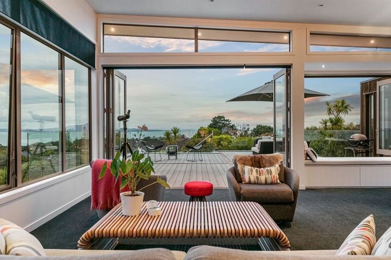 Photo of property in 85 Aberdeen Road, Castor Bay, Auckland, 0620