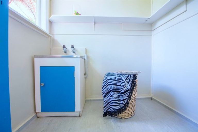 Photo of property in 8 Paddington Street, Northcote, Christchurch, 8052