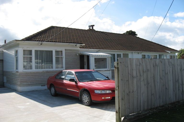 Photo of property in 145 Waiwhetu Road, Waterloo, Lower Hutt, 5011