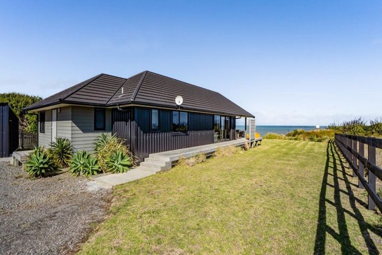 Photo of property in 288 Tai Road, Opunake, 4681