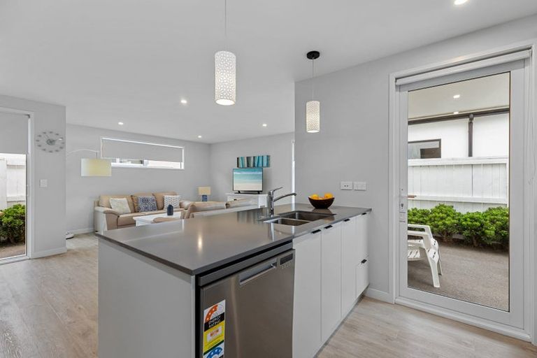 Photo of property in 24 Franks Way, Papamoa Beach, Papamoa, 3118