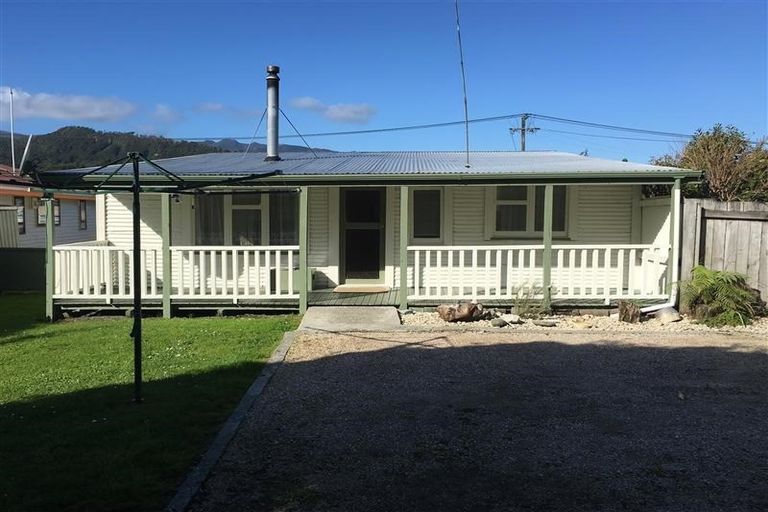 Photo of property in 5 Ranfurly Street, Runanga, 7803
