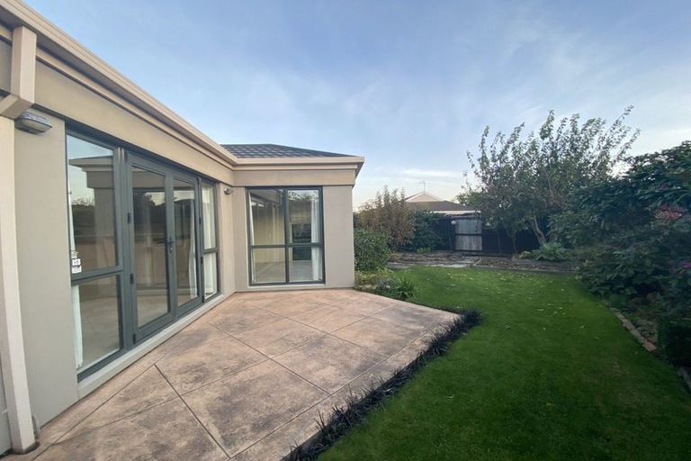 Photo of property in 68a Trafford Street, Harewood, Christchurch, 8051