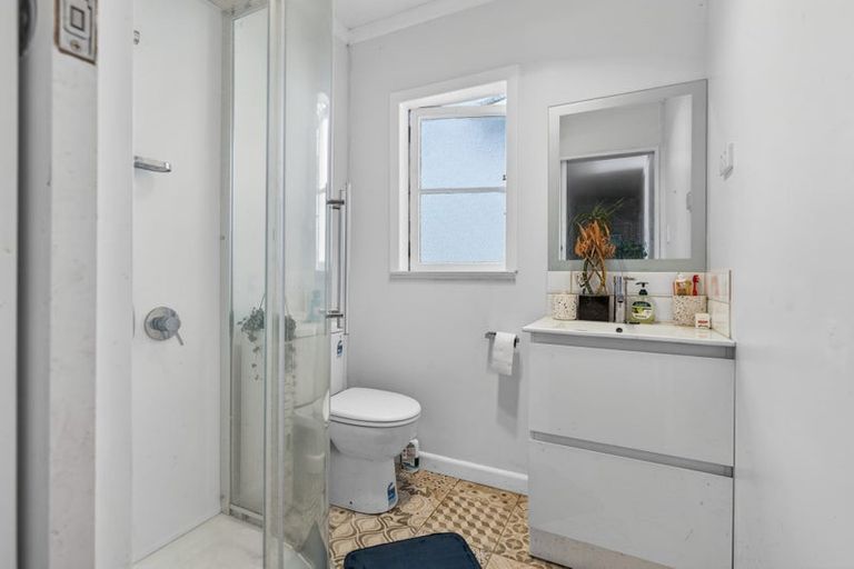 Photo of property in 17 Bickerstaffe Road, Maungaturoto, 0520