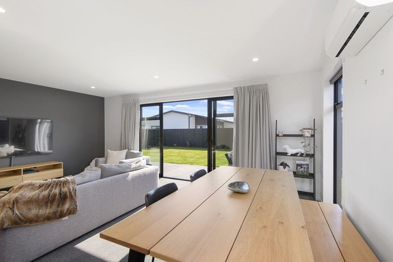 Photo of property in 7/21 Blakes Road, Belfast, Christchurch, 8051