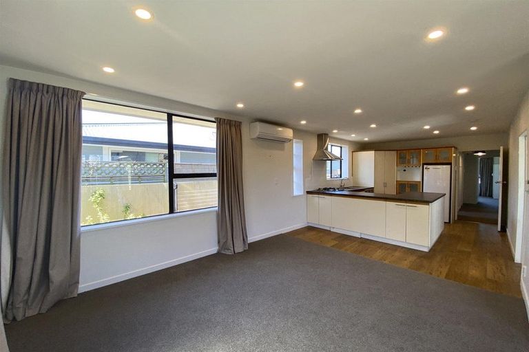 Photo of property in 185 Weston Road, St Albans, Christchurch, 8052