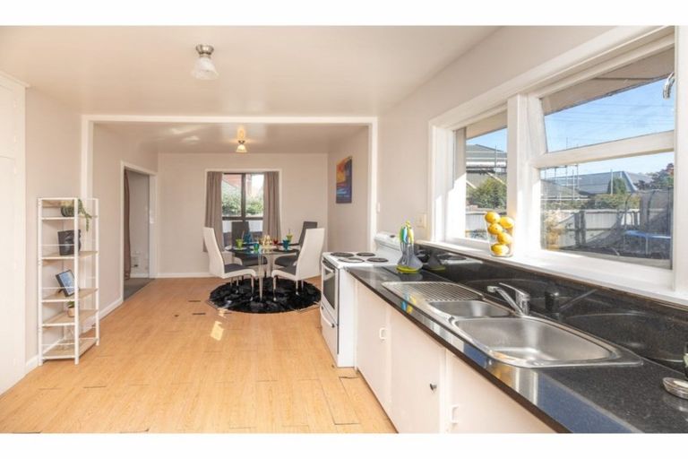 Photo of property in 1/10 Wentworth Street, Ilam, Christchurch, 8041
