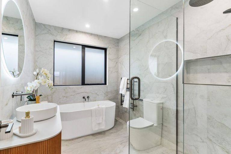 Photo of property in 4 Nau Mai Road, Clevedon, 2582