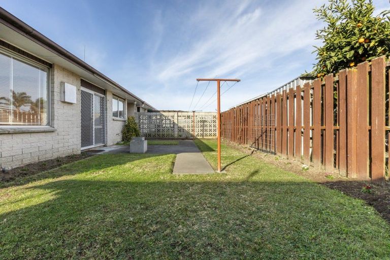 Photo of property in 2/93 Riverbend Road, Onekawa, Napier, 4110