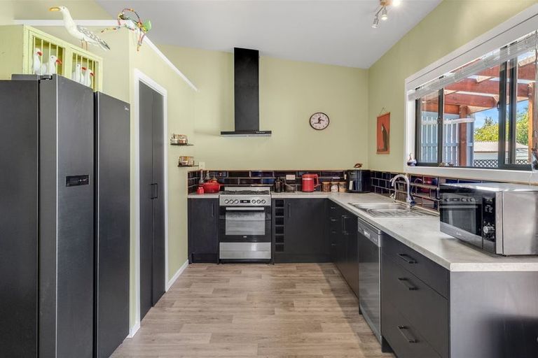 Photo of property in 95 Queen Street, Westport, 7825