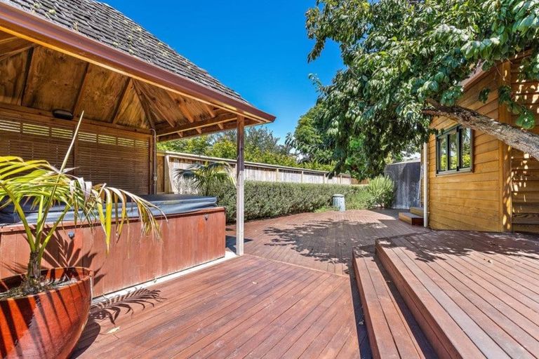 Photo of property in 30a Laurence Street, Manly, Whangaparaoa, 0930