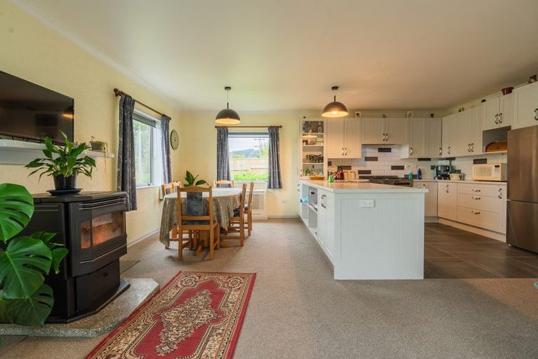 Photo of property in 58 Tokoiti Road, Milton, 9220