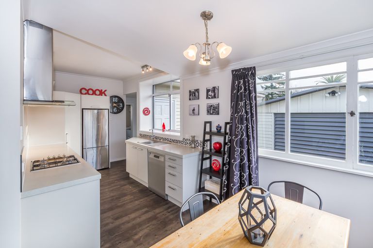 Photo of property in 27 Penrith Avenue, Somerfield, Christchurch, 8024