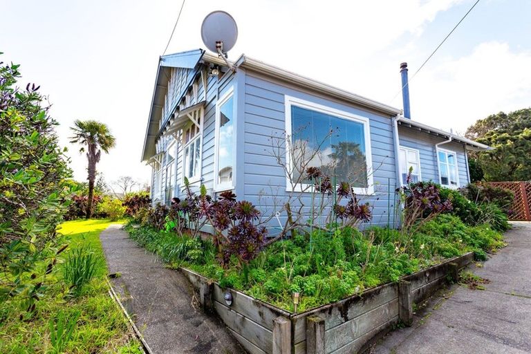 Photo of property in 22 Gonville Avenue, Gonville, Whanganui, 4501