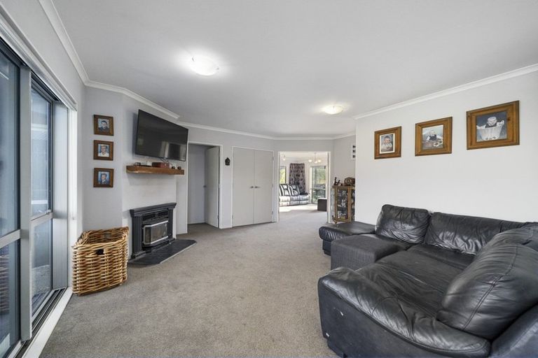 Photo of property in 151 Peka Peka Road, Peka Peka, Waikanae, 5391