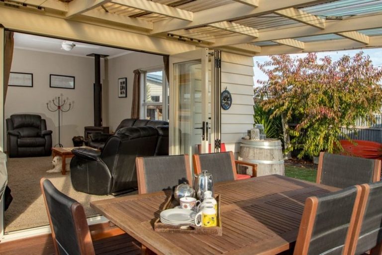 Photo of property in 22 Hastie Place, Onekawa, Napier, 4110